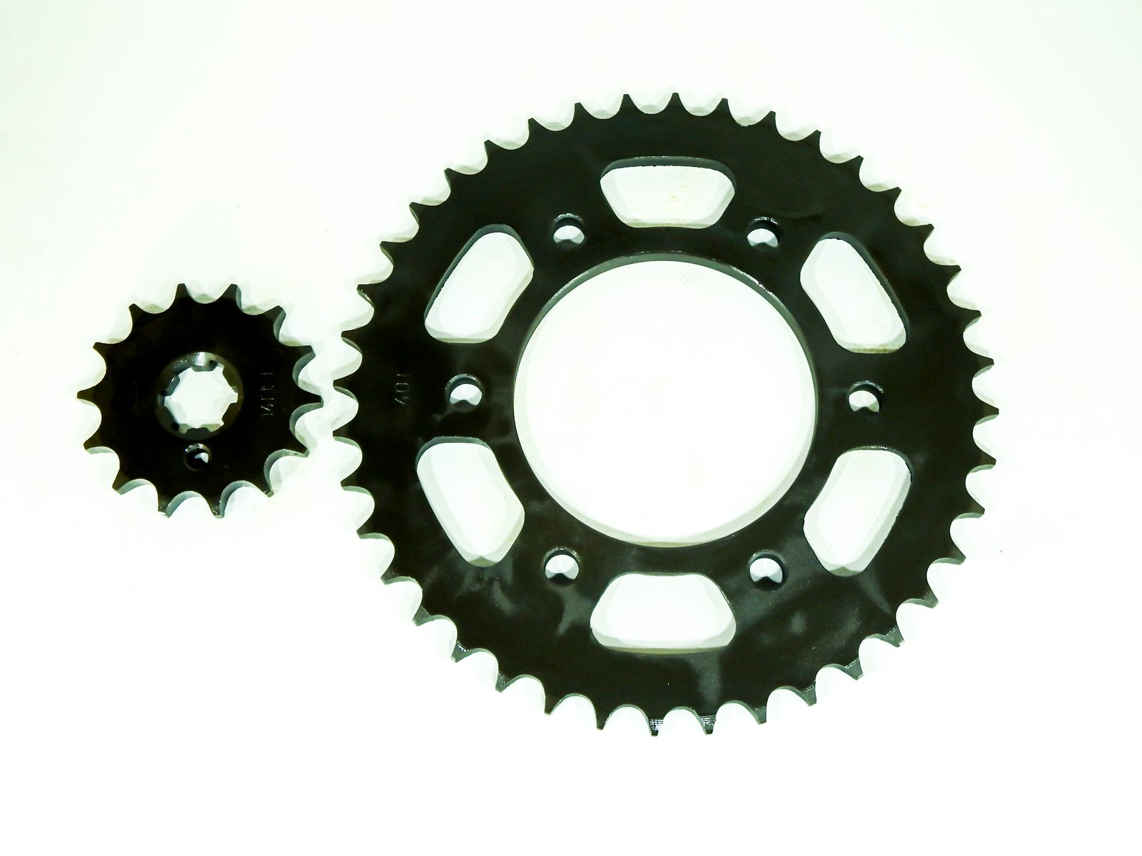 Kit Piñón Race 40T–14T Paso 428 para Yamaha FZ16 y Fazer 150 - Image 6