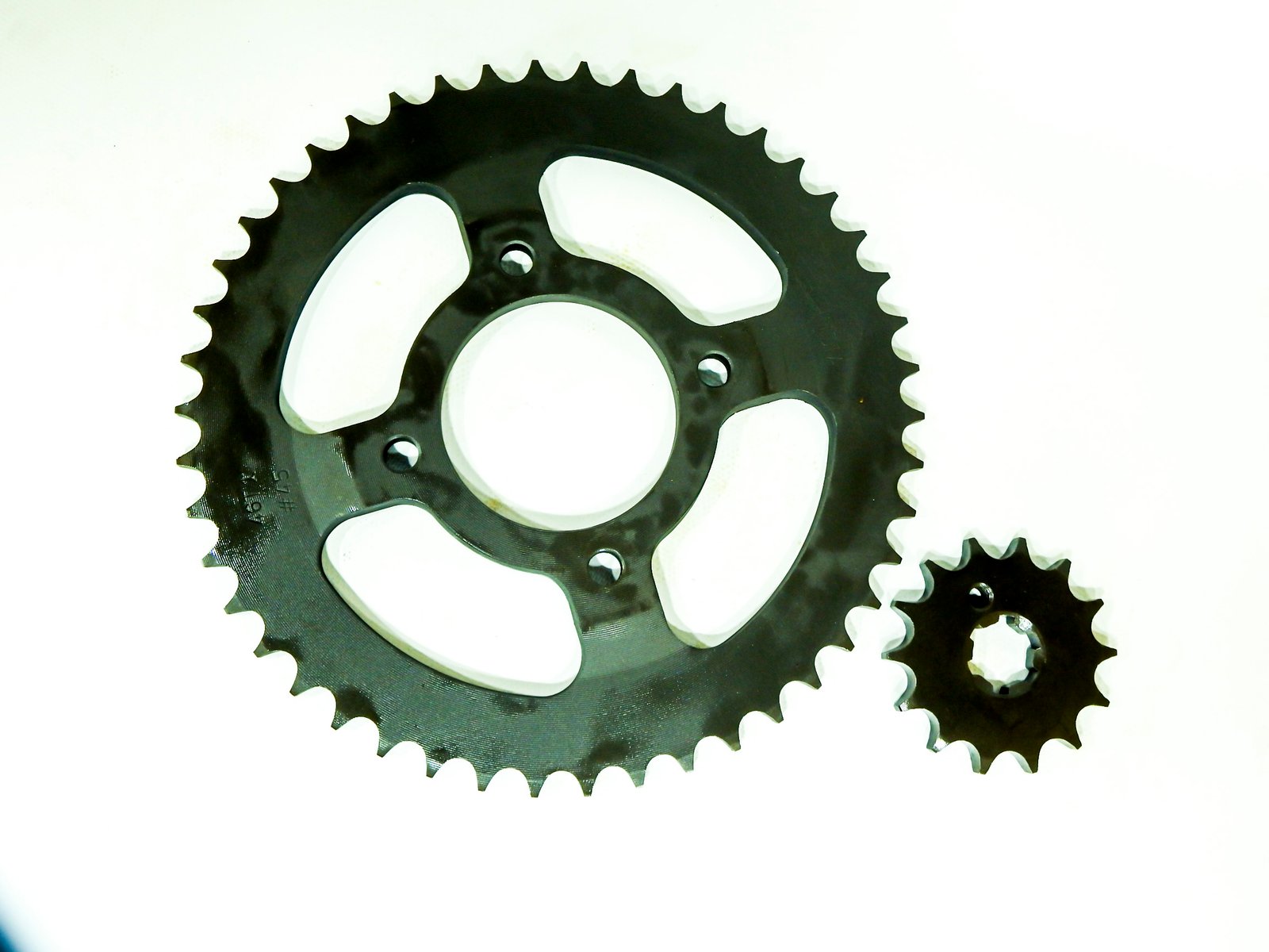Kit Piñón Race 43T–14T Paso 428 para Yamaha Libero - Image 2