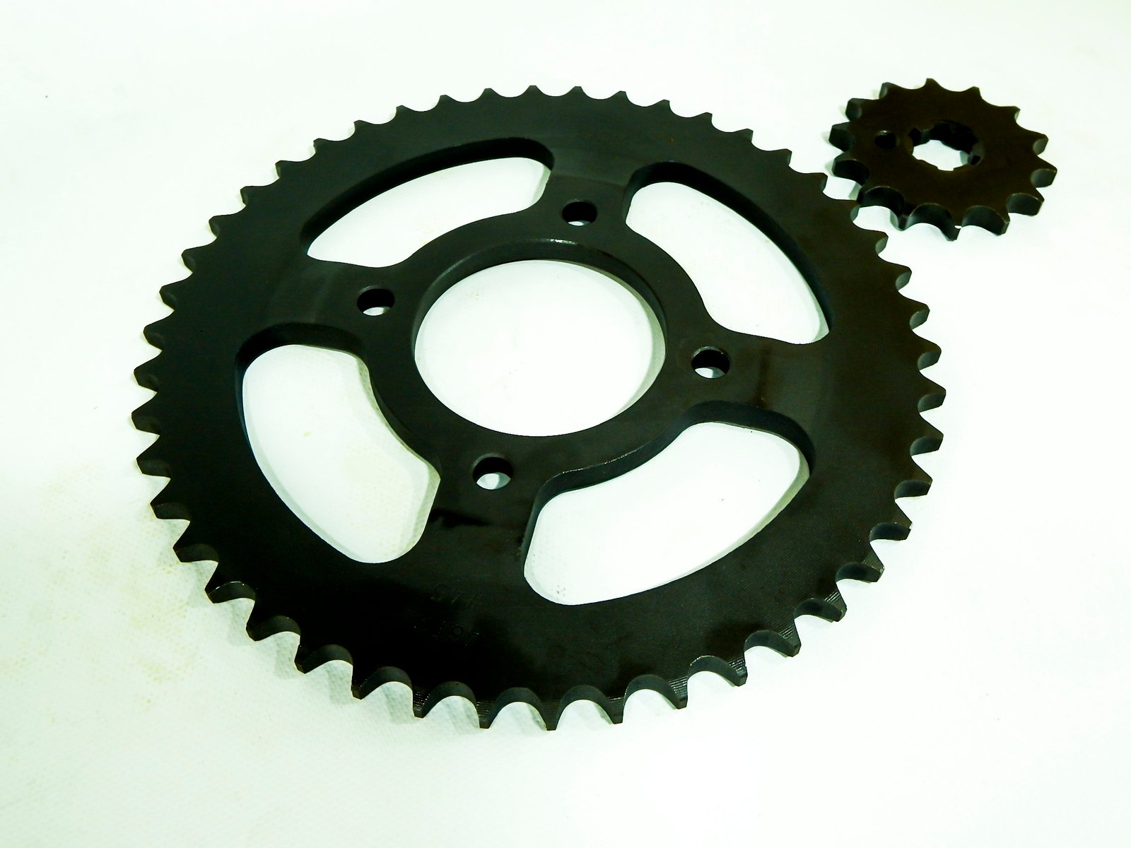 Kit Piñón Race 43T–14T Paso 428 para Yamaha Libero - Image 4