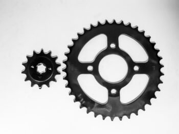 Kit Piñón 39T–14T Paso 520 para Bajaj Pulsar 180 UG, 200 y 220 | Ketoz