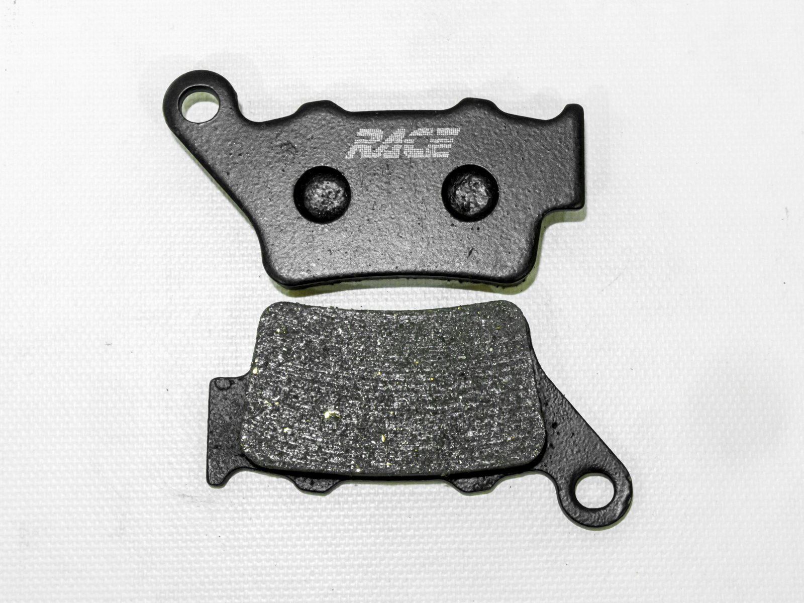 Pastilla de Freno Race Trasera para Bajaj Dominar 250 / 400 y Pulsar NS200 / RS200